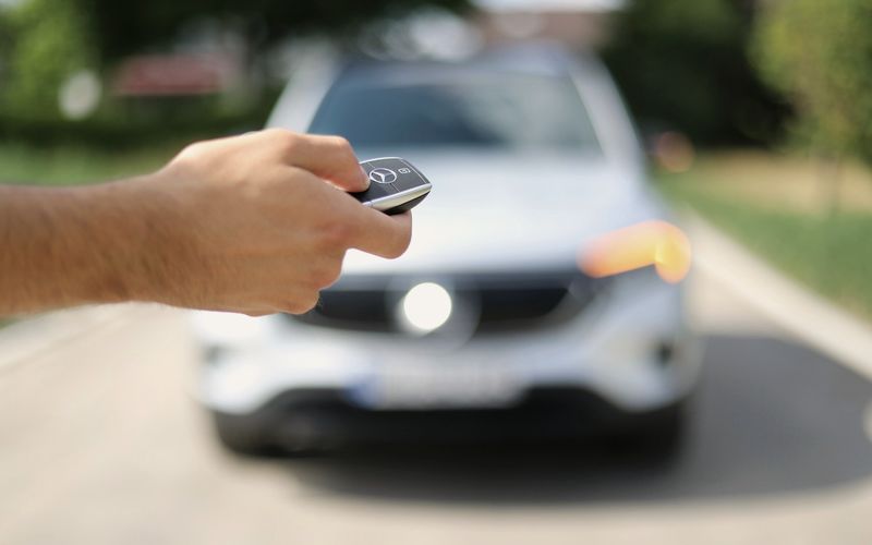 a hand holding a phone
